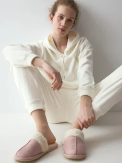 ACCESSORIES Slippers