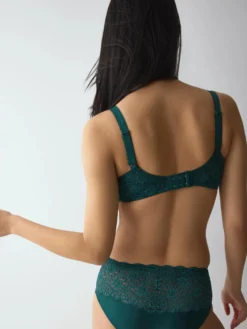 AMOURETTE Minimizer bra