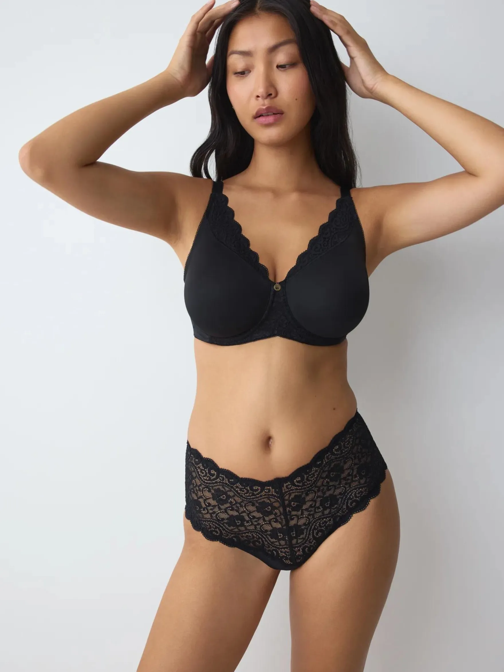 AMOURETTE Minimizer bra