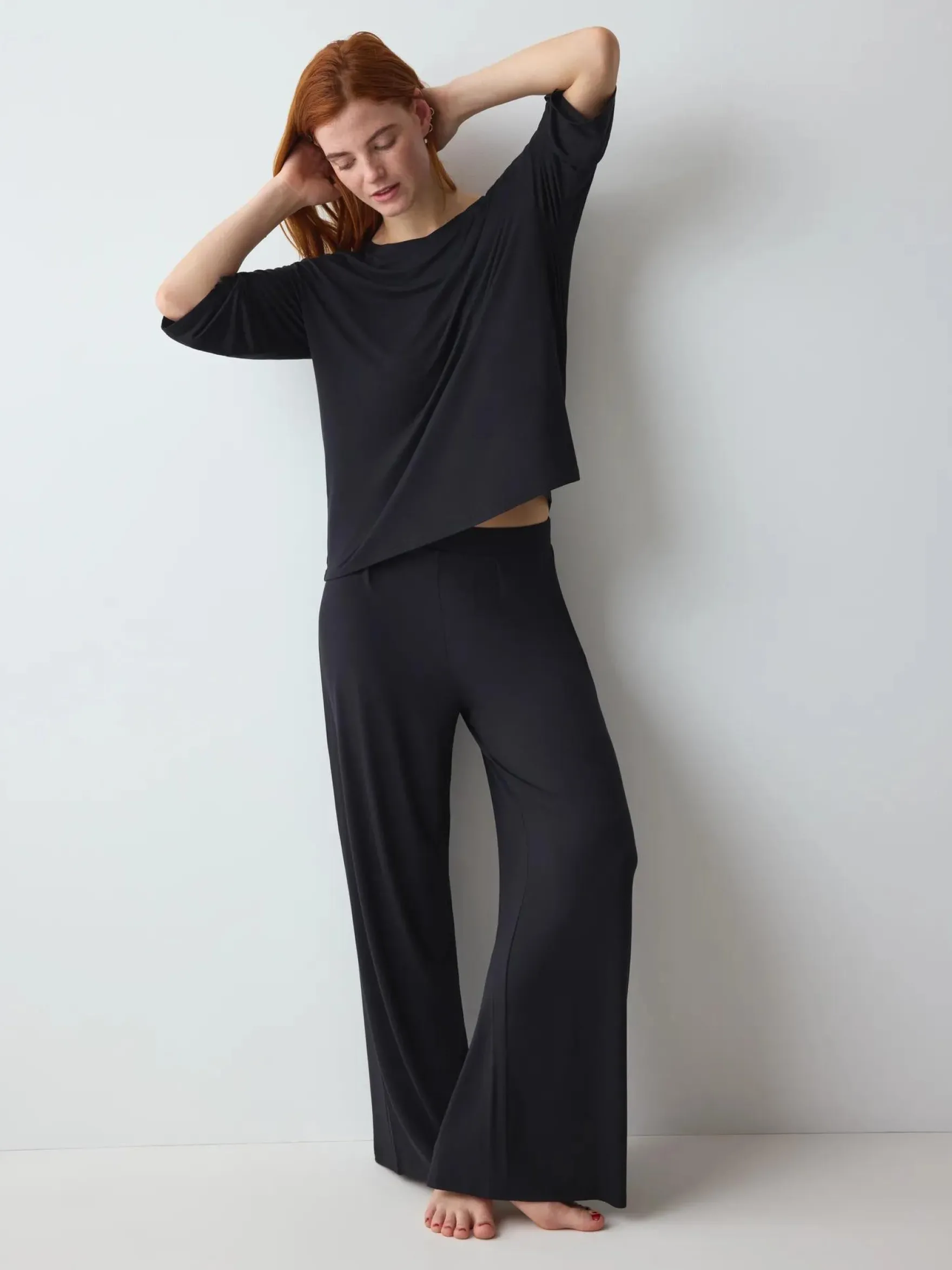 AURA SPOTLIGHT Trousers