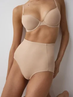 BECCA HIGH Highwaist shaping knickers