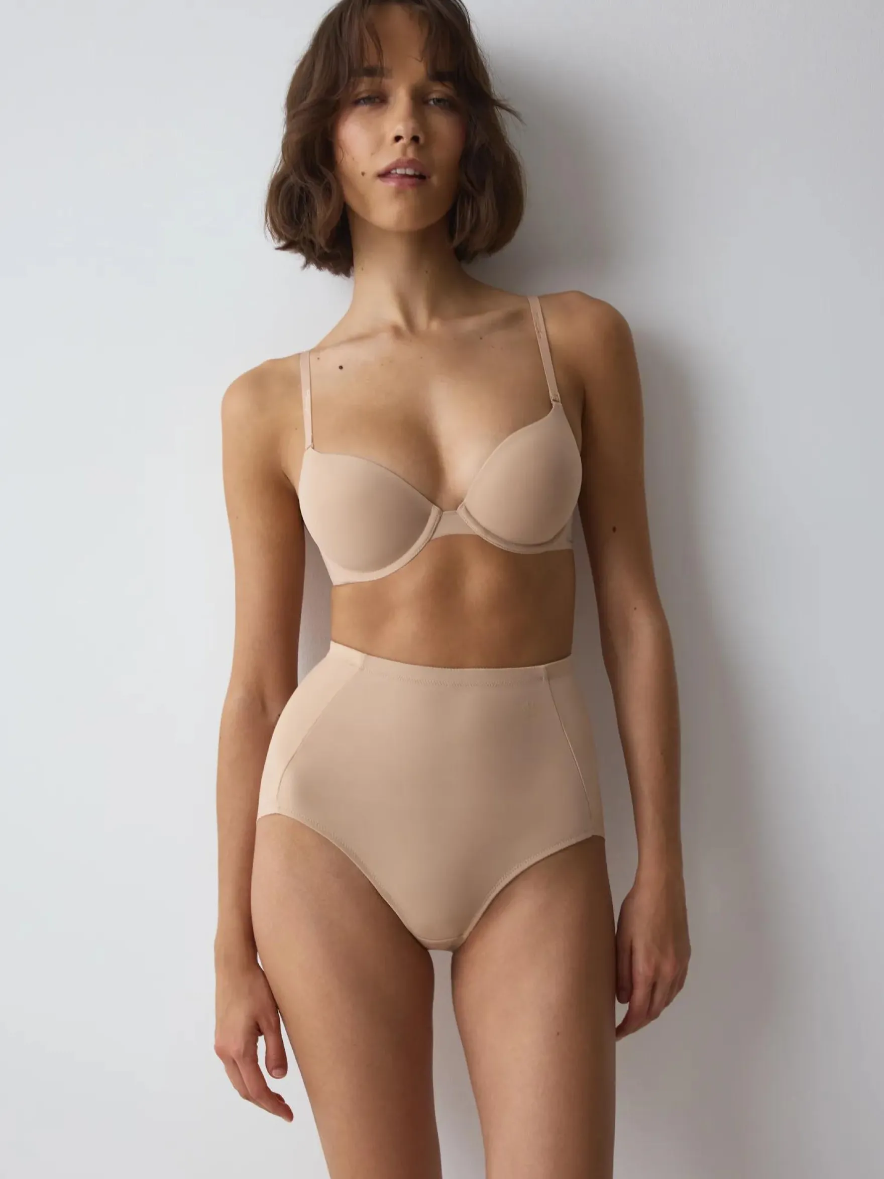BECCA HIGH Highwaist shaping knickers