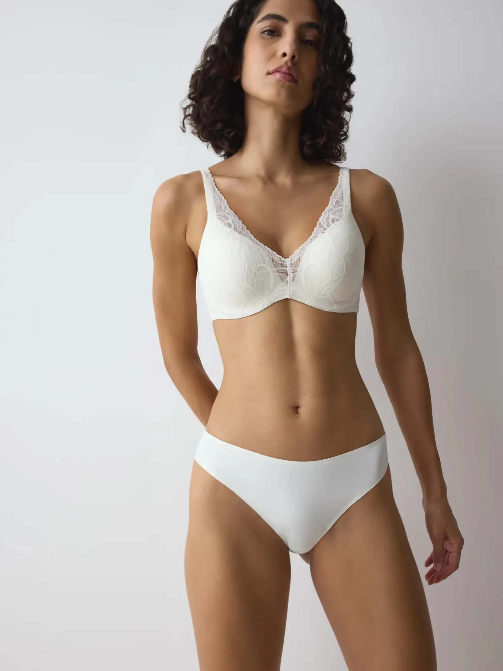 BODY MAKE-UP ILLUSION LACE Tai knickers