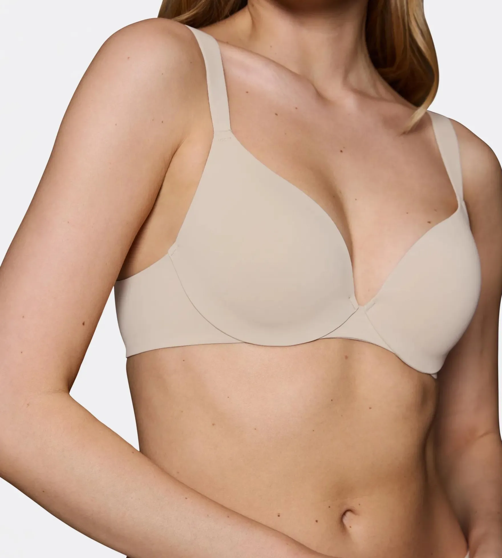 BODY MAKE-UP ILLUSION Wired padded bra