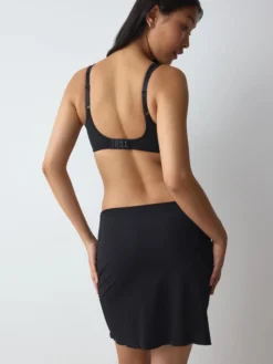 BODY MAKE-UP Slip skirt