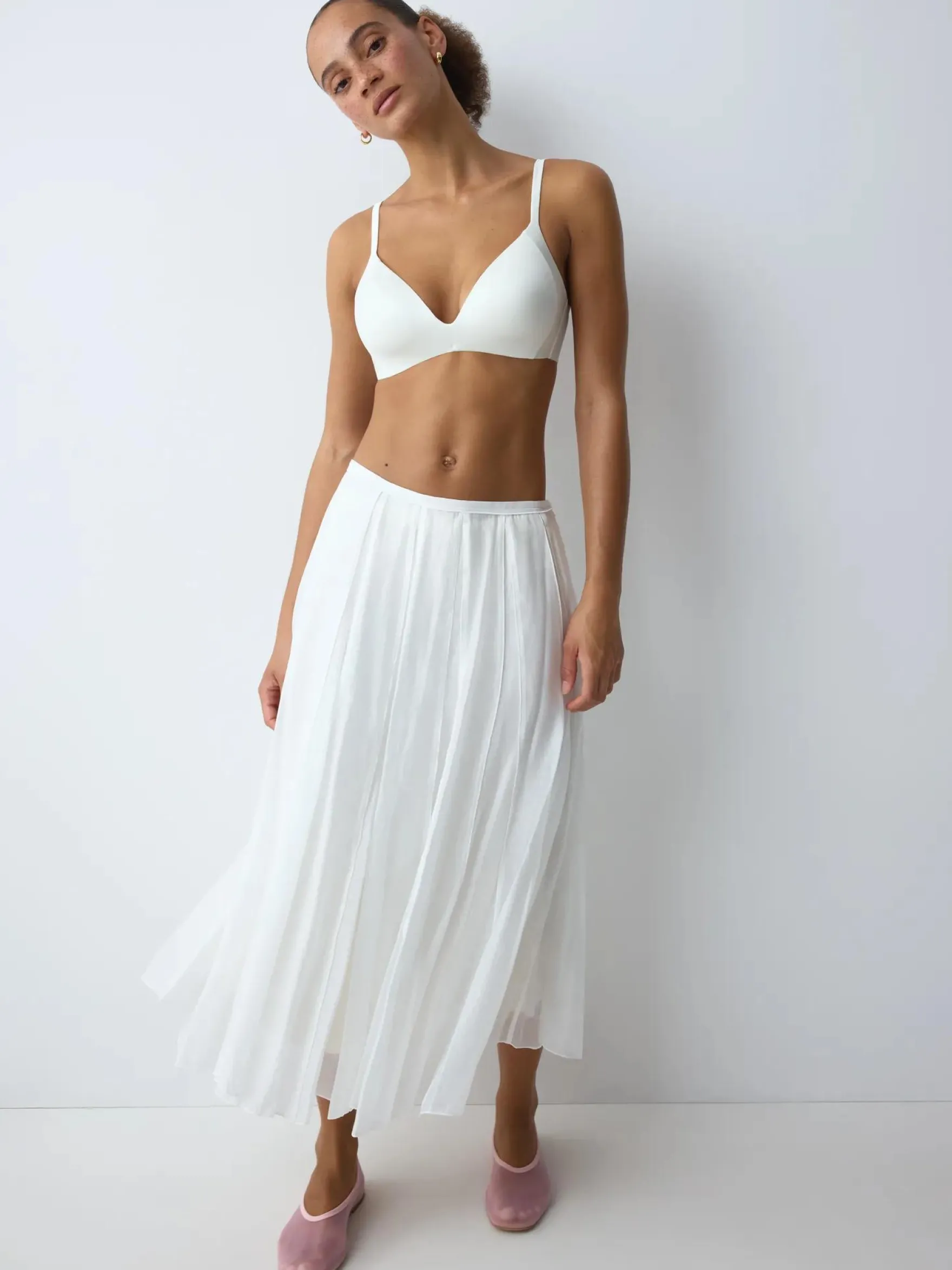 BODY MAKE-UP SOFT TOUCH Non-wired bra