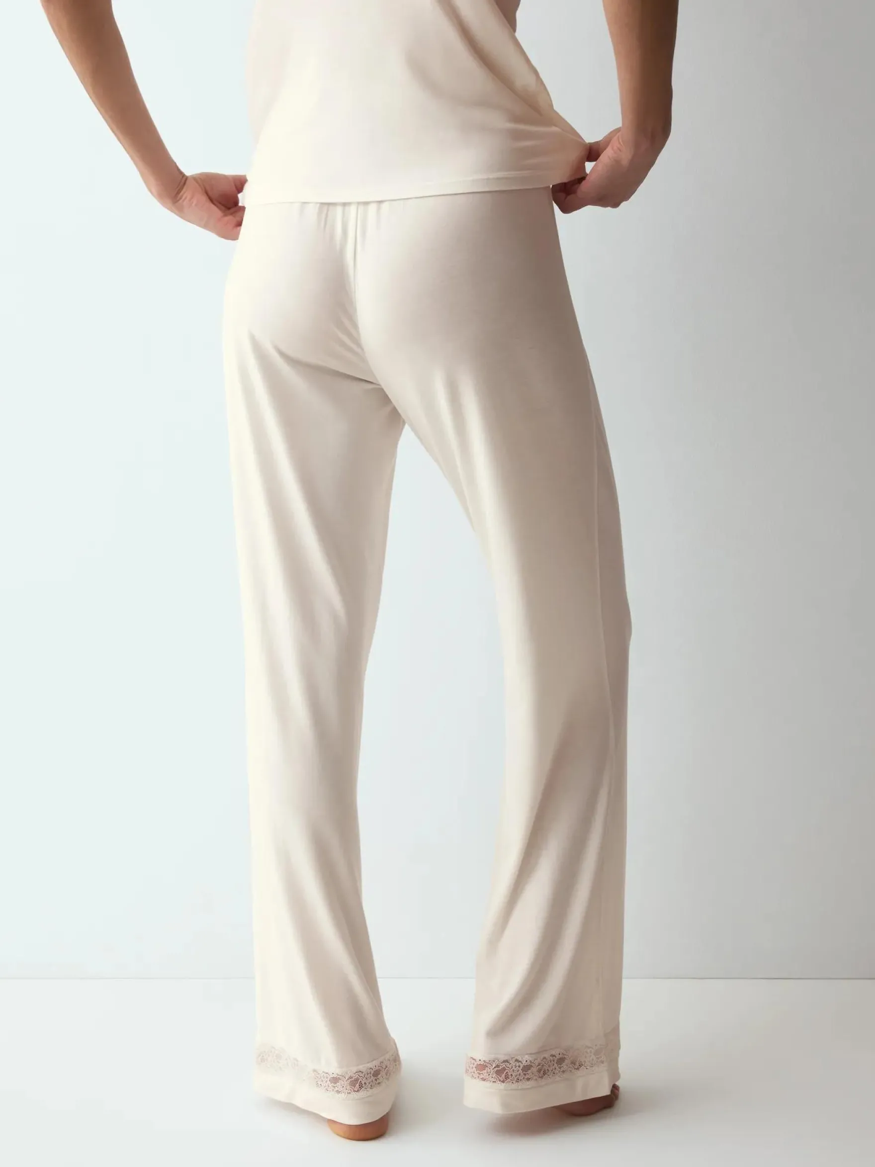 COMFORT ALLURE Trousers