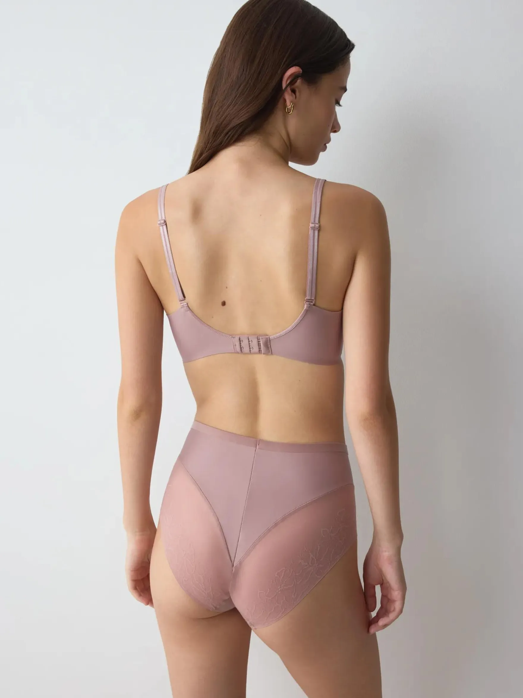 COMFORT CONTOUR Minimizer bra