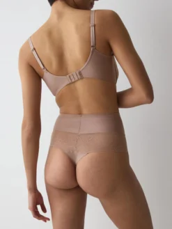 COMFORT CONTOUR String