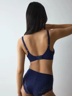 LADYFORM SOFT Minimizer bra