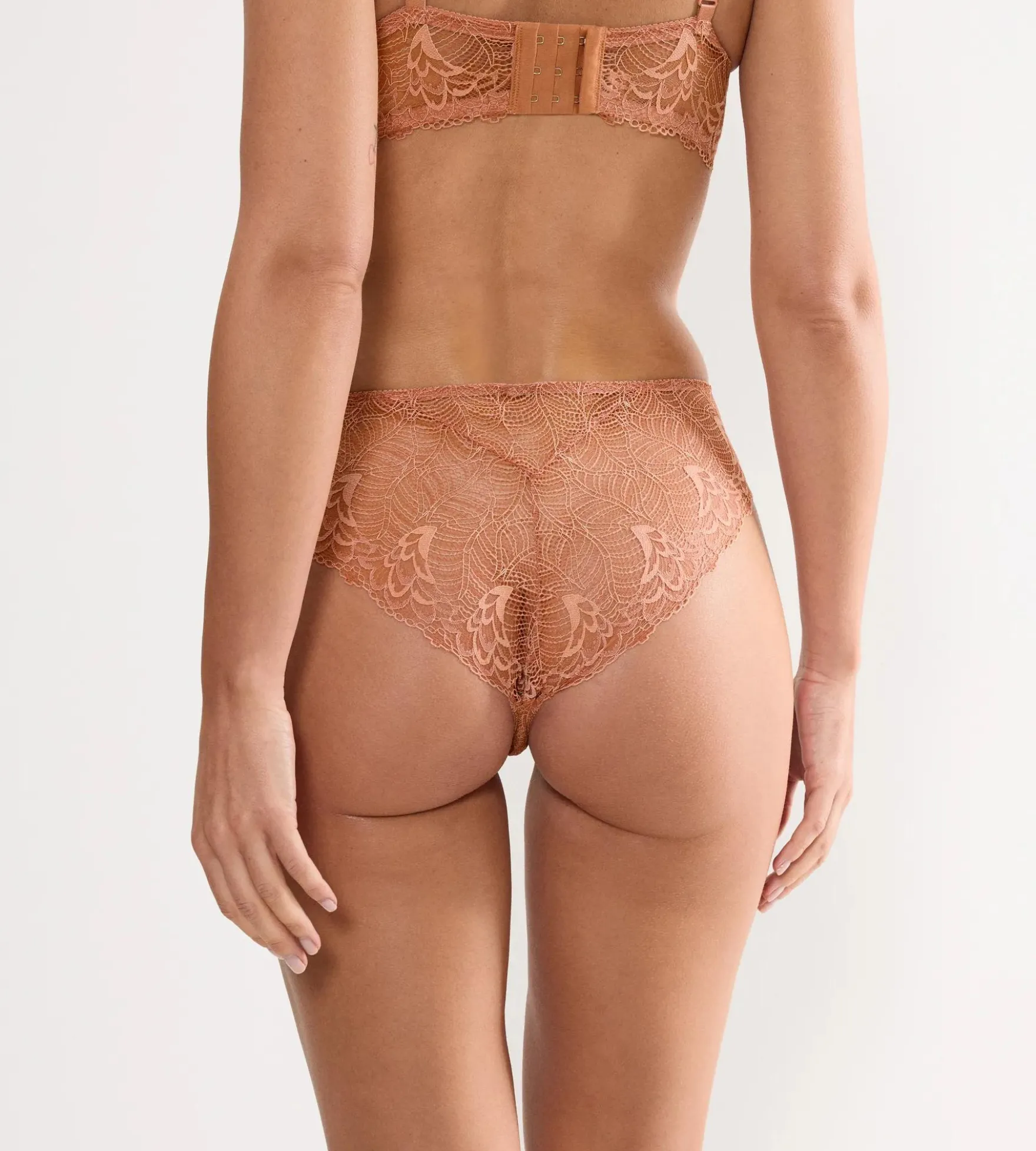 LIGHT PAONETTE Brazilian knickers