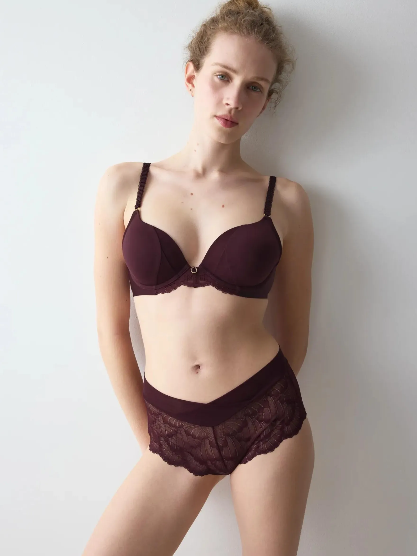 LOVE IN LACE T-shirt bra
