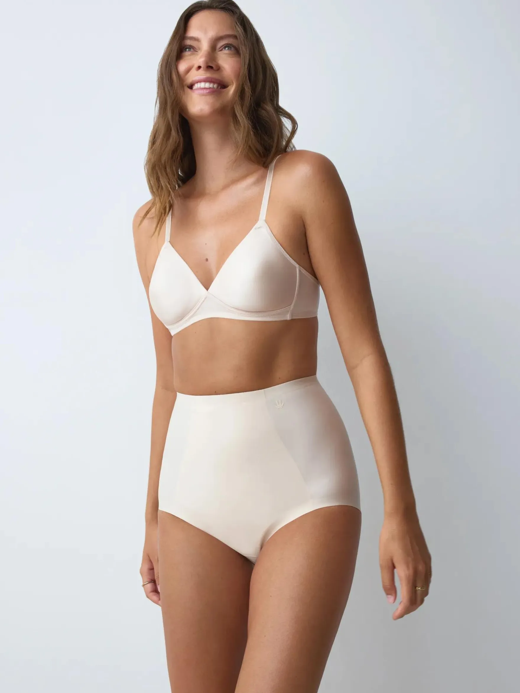 MEDIUM SHAPING SERIES Highwaist knickers