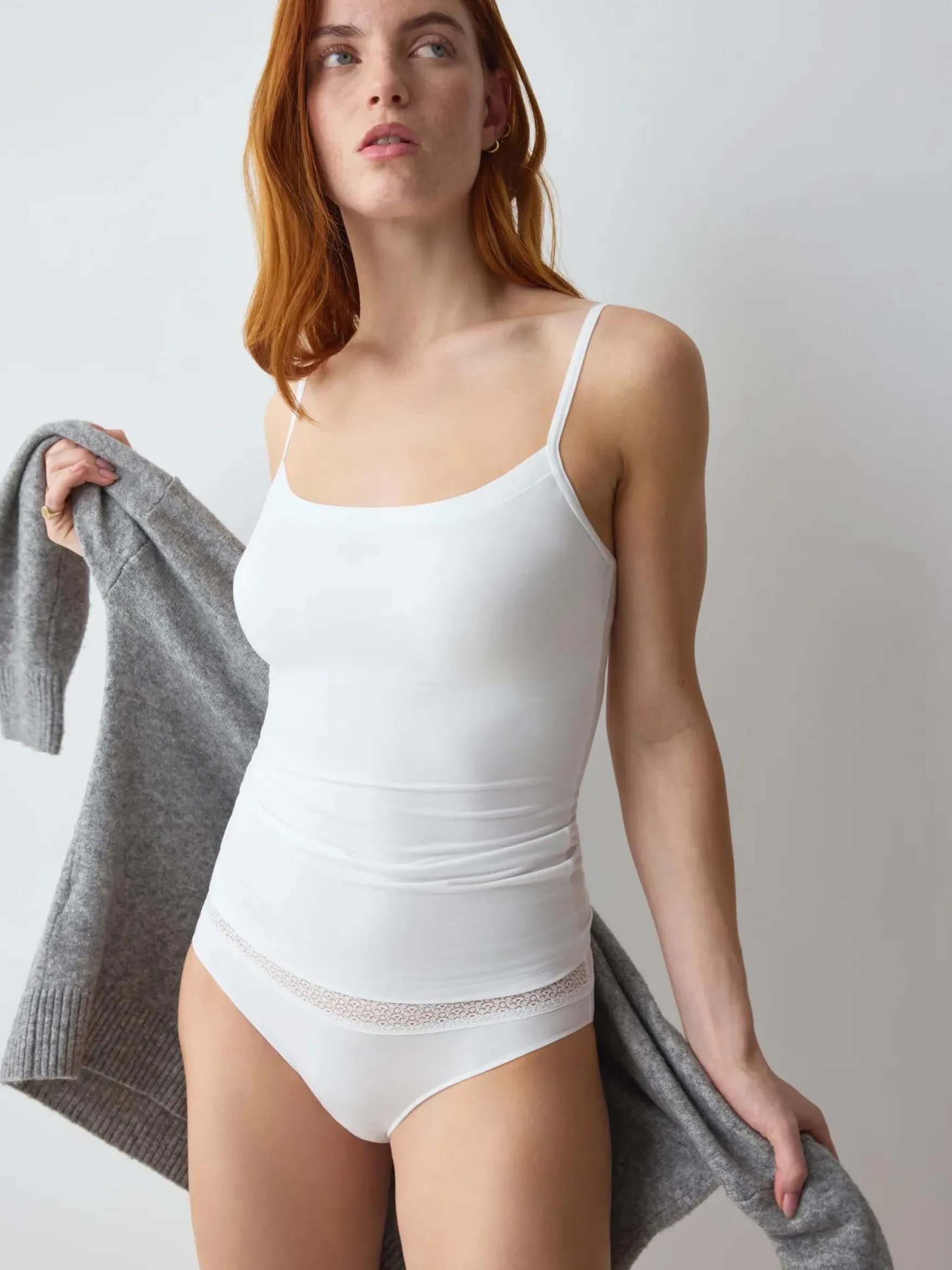 SENSE OF MODAL Top with spaghetti straps