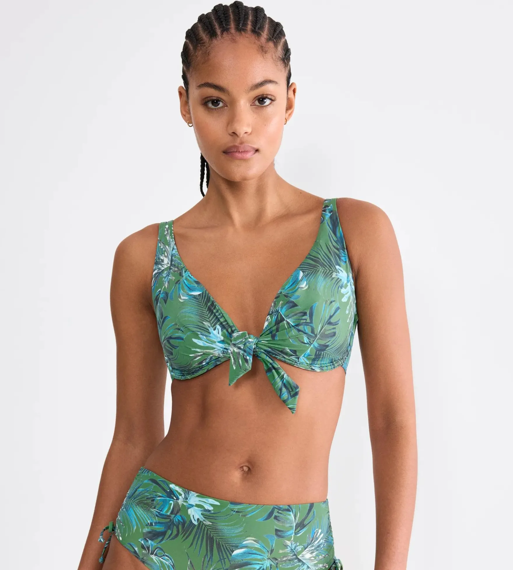 SUMMER ALLURE Wired bikini top
