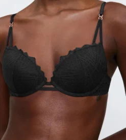 THAT NIGHT IN VEGAS Push-up bra