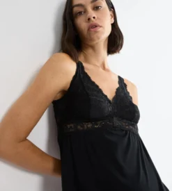 TIMELESS SENSUALITY Nightdress