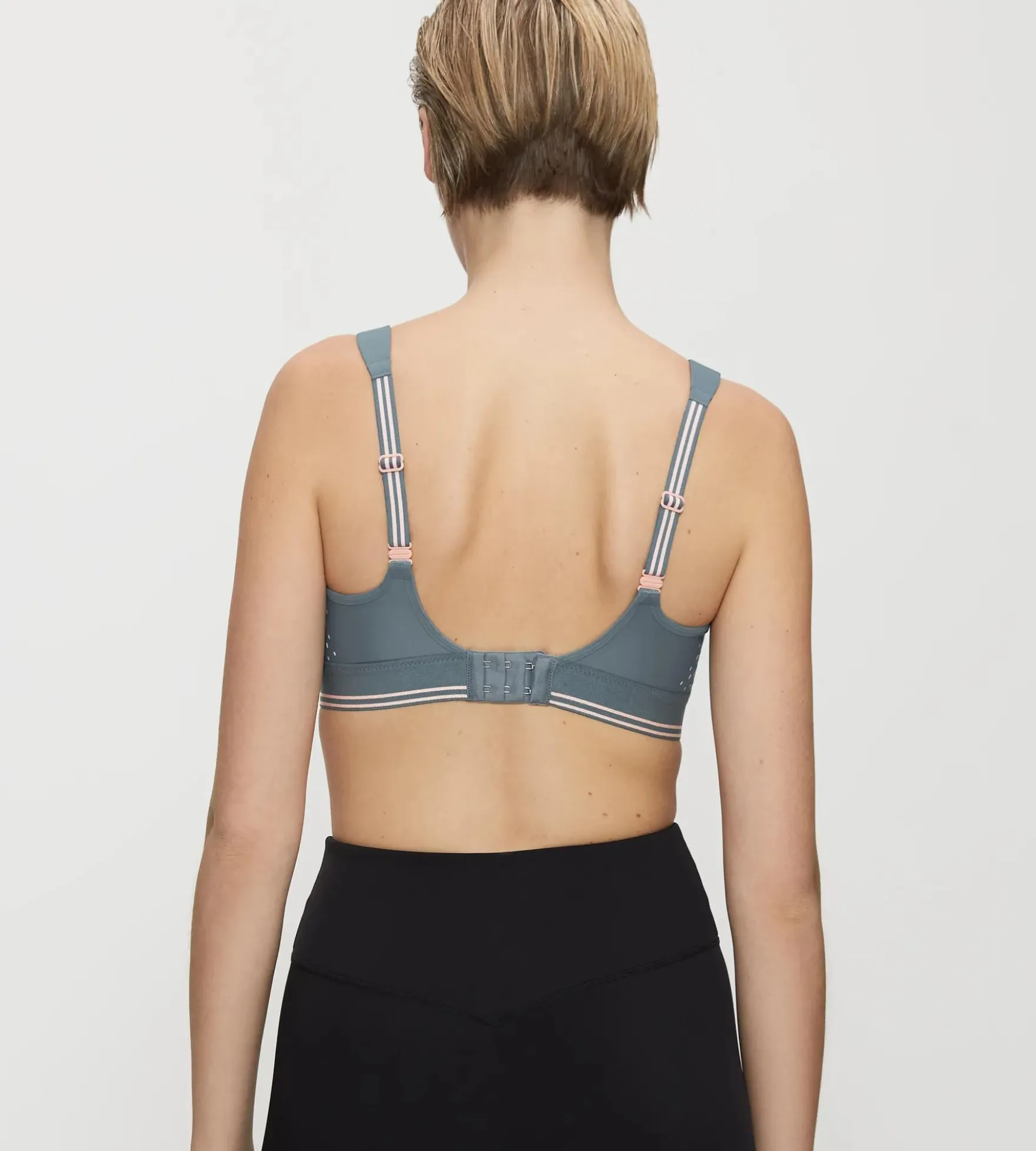 TRIACTION EXTREME LITE Sports bra