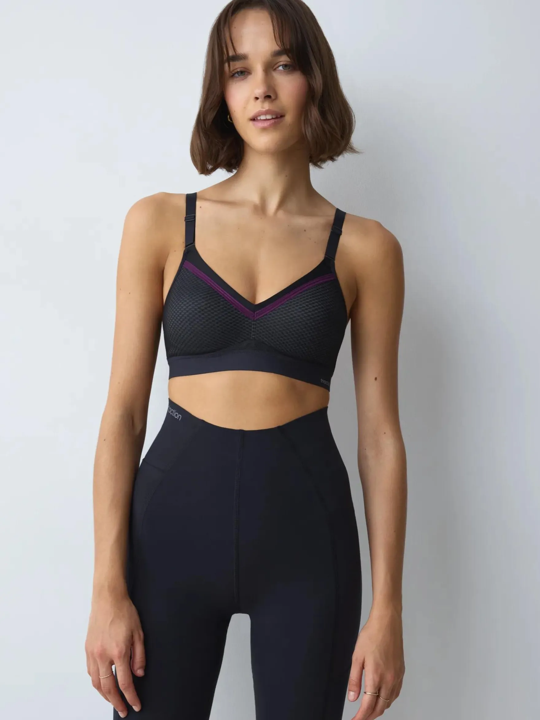 TRIACTION FREE MOTION Sports bra