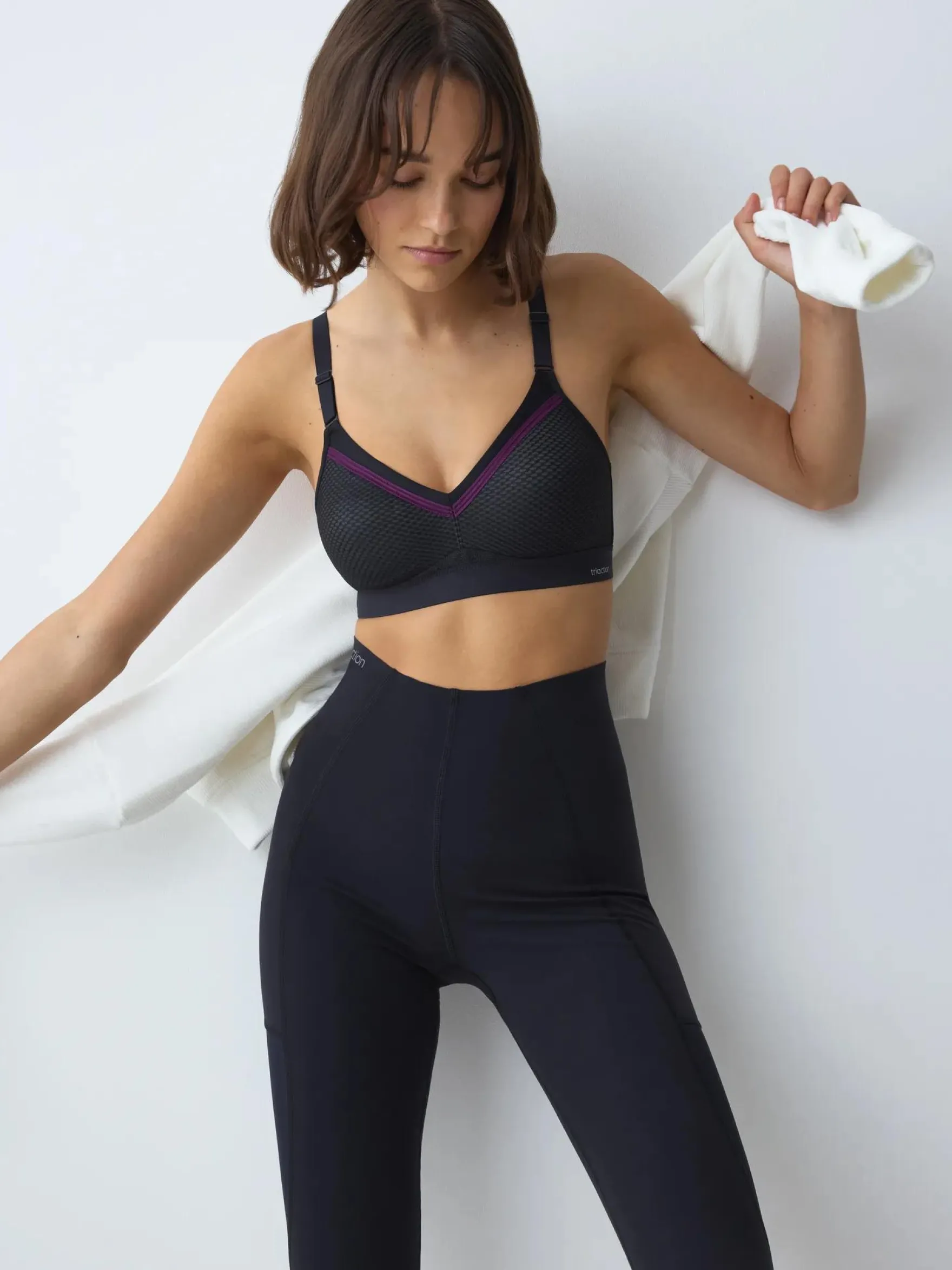 TRIACTION FREE MOTION Sports bra