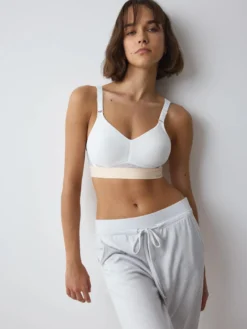 TRIACTION HYBRID LITE Sports bra