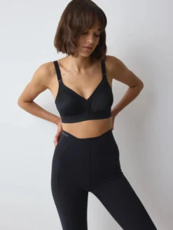 TRIACTION WORKOUT Sports bra