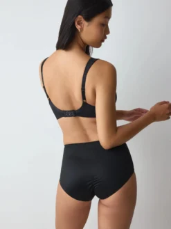 TRUE SHAPE SENSATION Minimizer bra