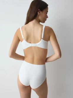 TRUE SHAPE SENSATION Minimizer bra